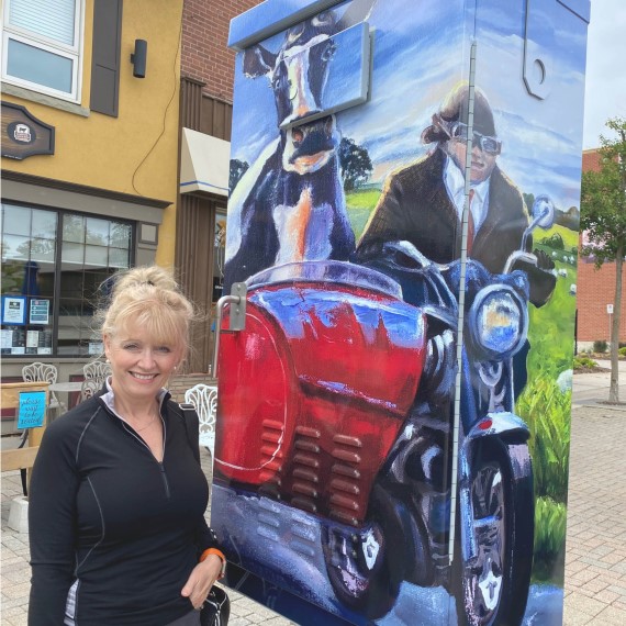 Artist with utility box art